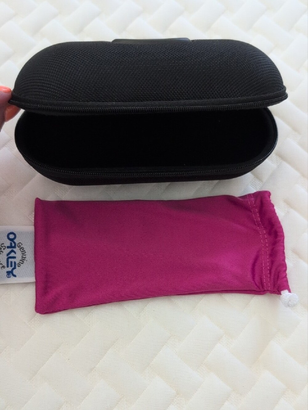 OAKLEY Sunglass Case Full Zip with Soft Case Inside
